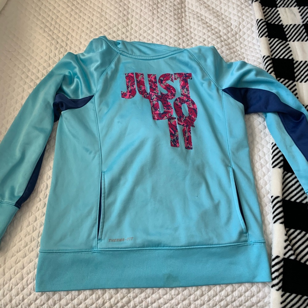 girls nike hoodie